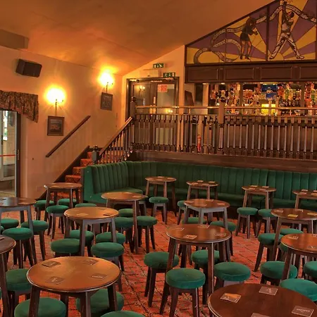 Crows Nest Caravan Park