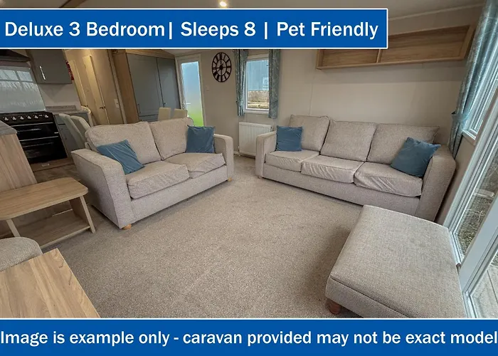 鸦巢大篷车旅店 假日公园 法利