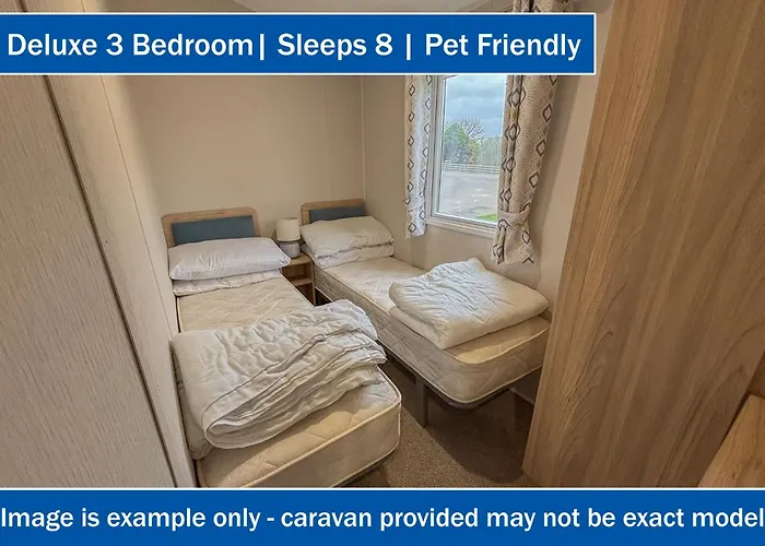 鸦巢大篷车旅店 假日公园 4*