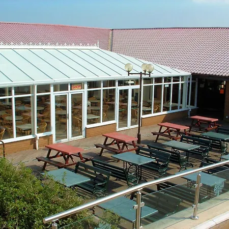 Crows Nest 4* Filey